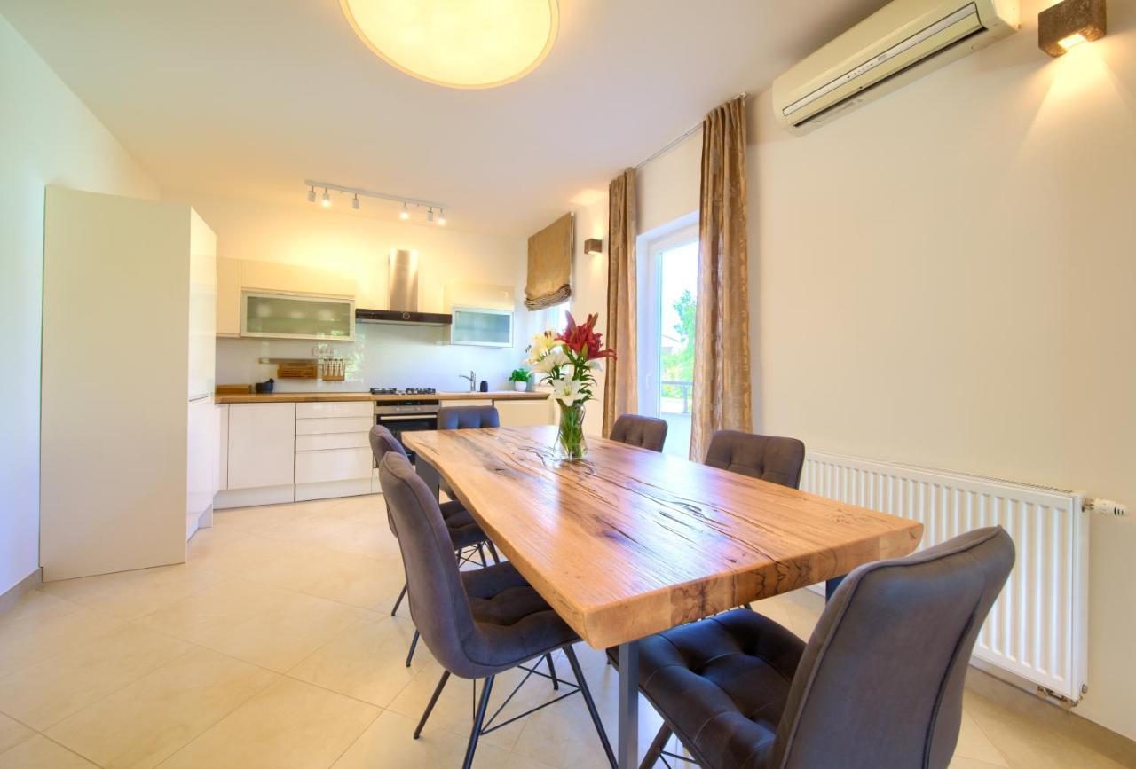 Tramonto Apartment Крк Экстерьер фото